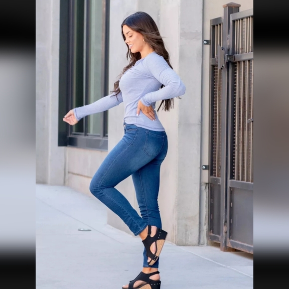KANCAN Tianna Mid Rise Super Skinny ** Size 3 / 25 **  EUC!!! - Picture 1 of 7